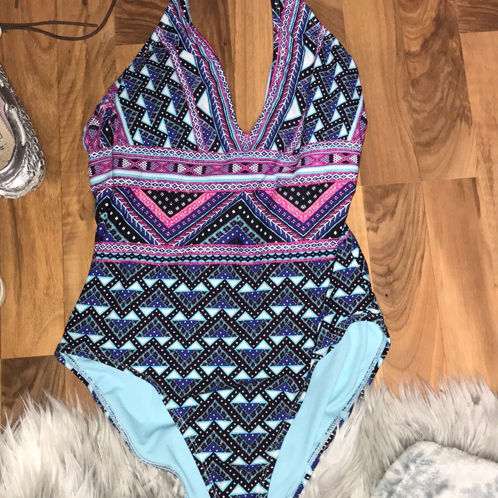 One piece suit